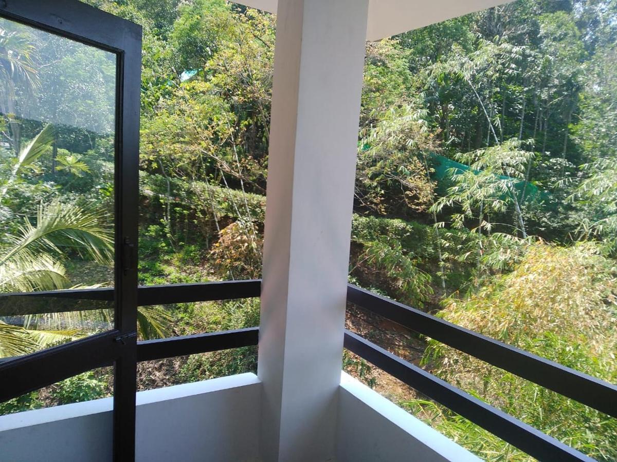 Spring And Valley View Thekkady Eksteriør bilde